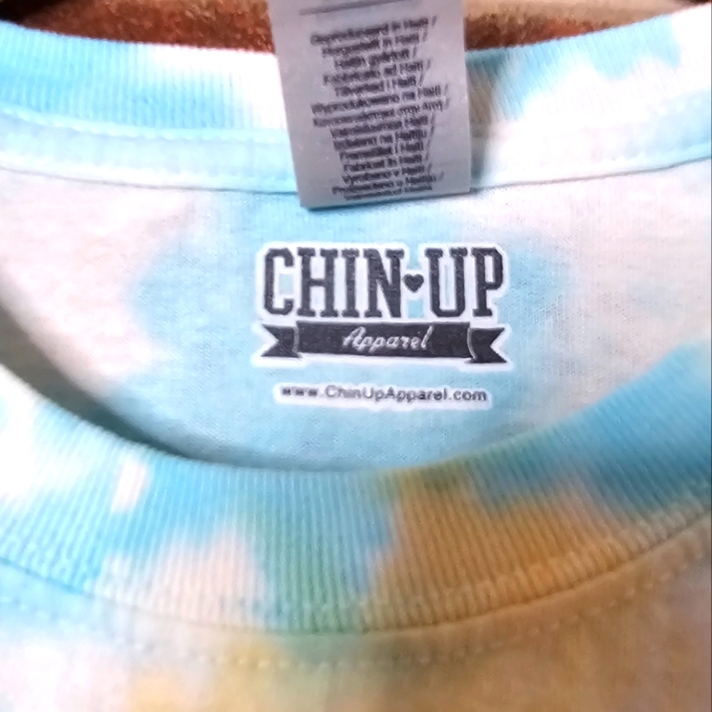 Chin-Up Apparel: "No One Likes a Shady Beach" Tie Dye Graphic Tee NWOT/BNIP! π - Picture 2 of 4